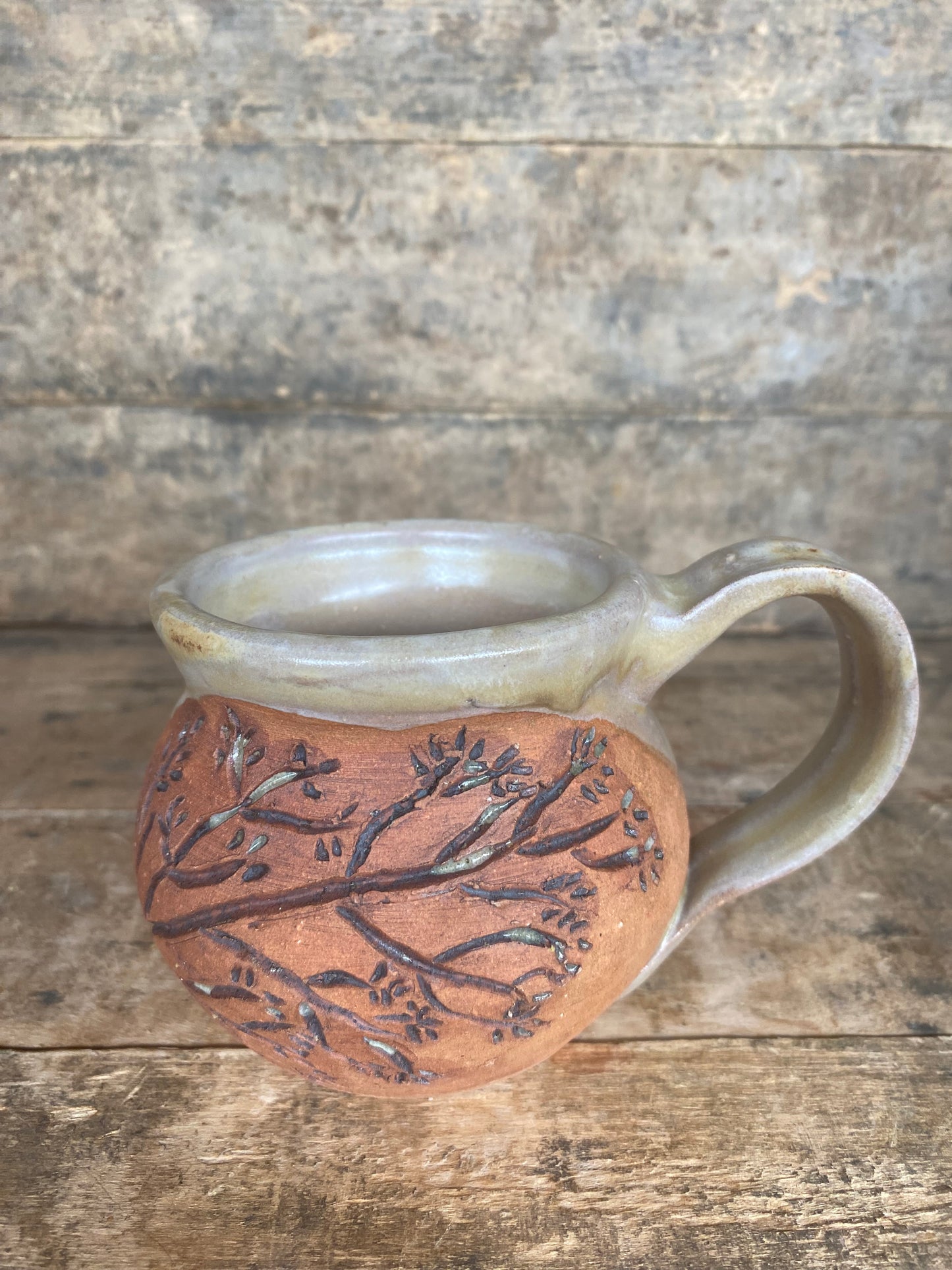 Wild Clay Sandy Carved Mug